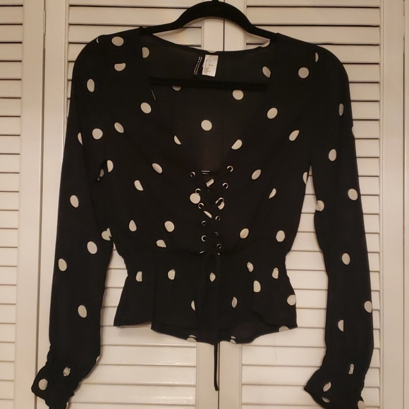 Top - Picture 1 of 2